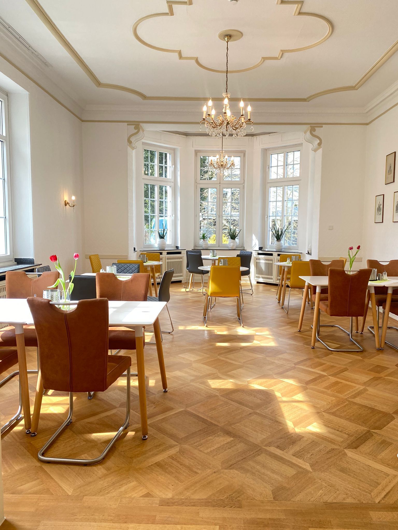 Dagelijks ontbijtbuffet (EUR 17.50 per persoon)