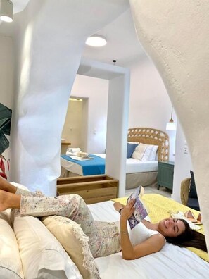 Suíte júnior | 2 quartos, roupas de cama antialérgicas, camas com colchões pillow-top