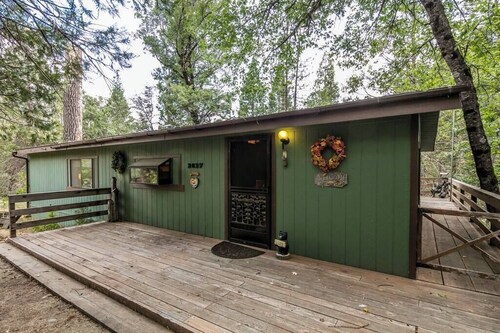 Yosemite Cabin Summar