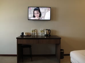 Television - Hotel Sukaramai (Gurun)