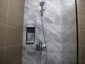 Deluxe Double Room - Disability Access | Bathroom shower