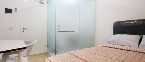 Basic Double Room | Free WiFi