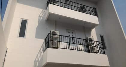 Rumah Kayu Manis Tebet