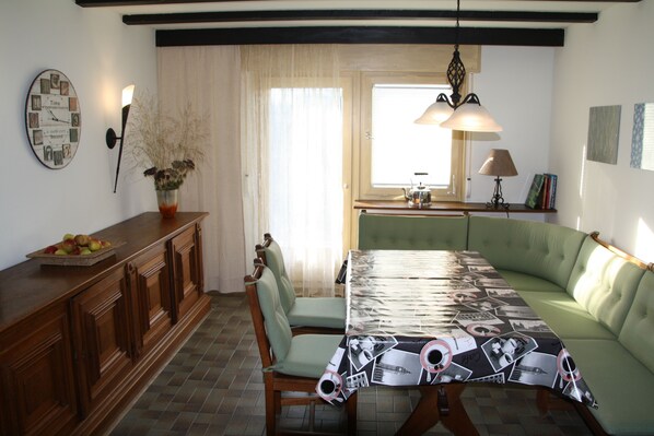 Basic House, 5 Bedrooms | Interior - Gästezimmer Lußhardthof (Sankt Leon-Rot)