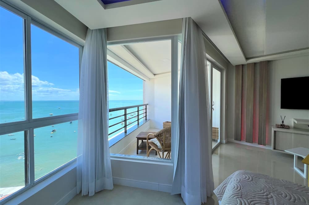 SEAFLATS Iate Plaza Hotel