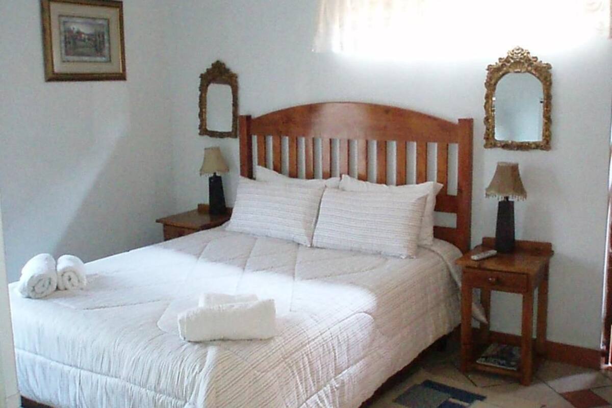 Room (1)