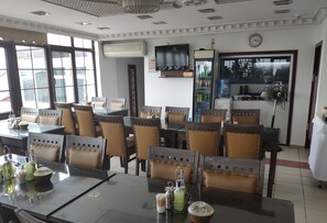 Free daily buffet breakfast  - Hotel Bazaar (Istanbul)