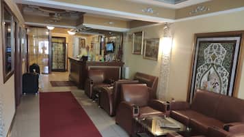 Coin salon dans le hall