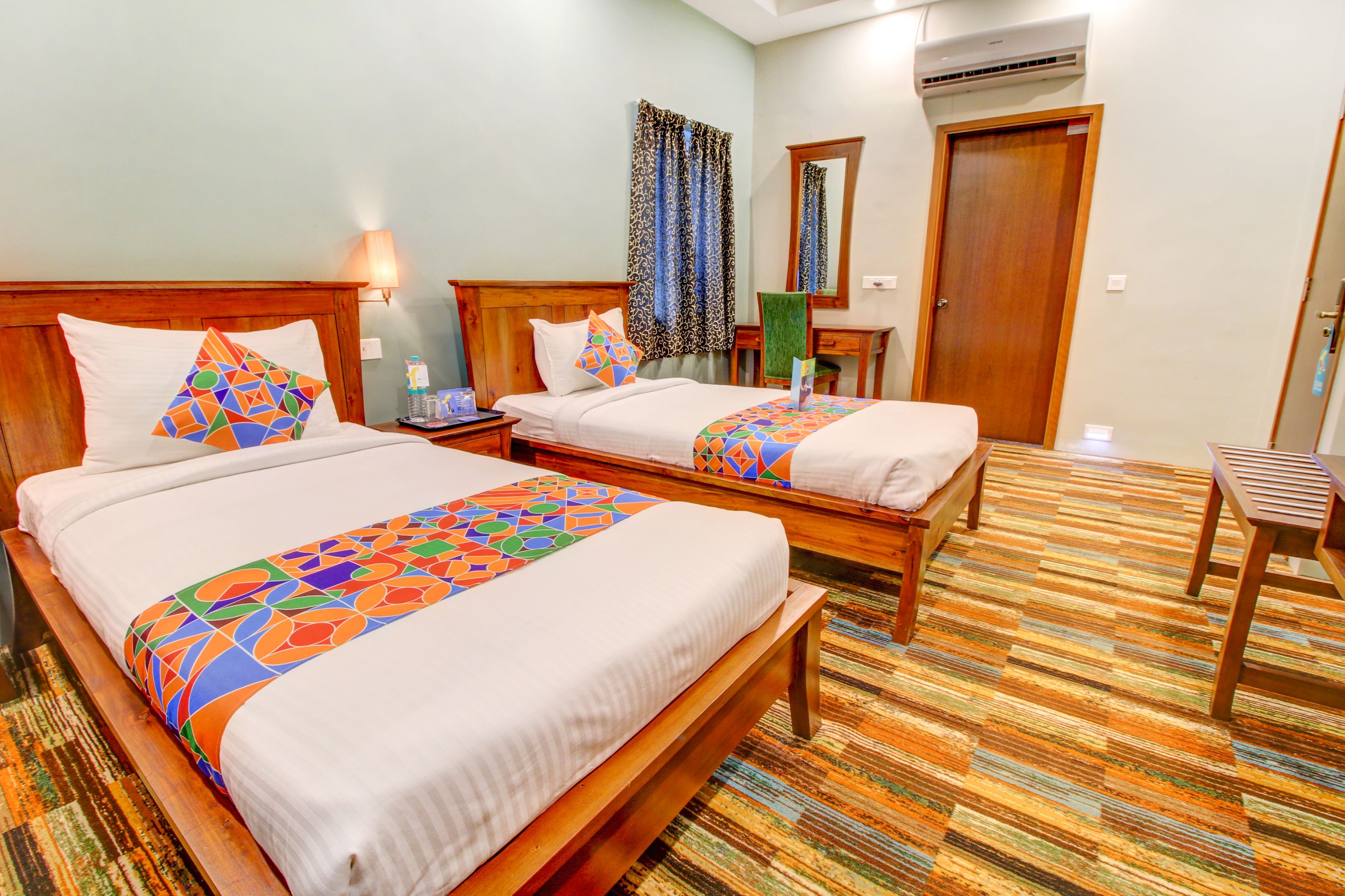 Premium Room | Desk, rollaway beds, free WiFi