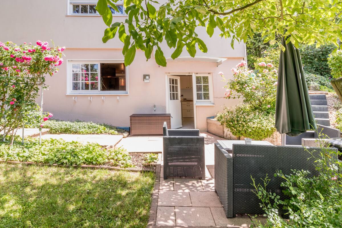 Apartamento (100qm-Riesling) | Zona de estar | Una televisión de pantalla plana
