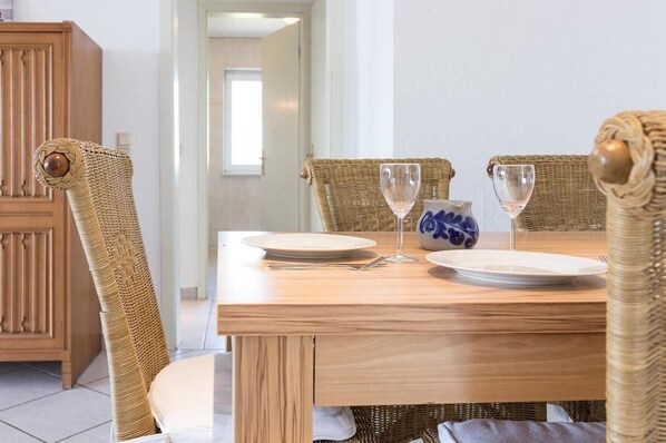 Apartment (120qm-Chardonnay-incl.60EUR cleaningF) | Eigene Küche | Kühlschrank, Mikrowelle, Ofen, Herdplatte