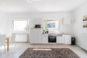 Apartment (110qm-Merlot-incl. 60EUR cleaning fee) | Eigene Küche | Kühlschrank, Mikrowelle, Ofen, Herdplatte