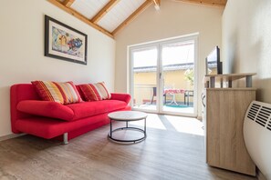 Ferienhaus (50qm-Bacchus-incl. 60EUR cleaning fee) | Wohnbereich | Flachbildfernseher