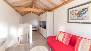Ferienhaus (50qm-Bacchus-incl. 60EUR cleaning fee) | Wohnbereich | Flachbildfernseher