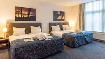 Family Room | In-room safe, iron/ironing board, cribs/infant beds, rollaway beds