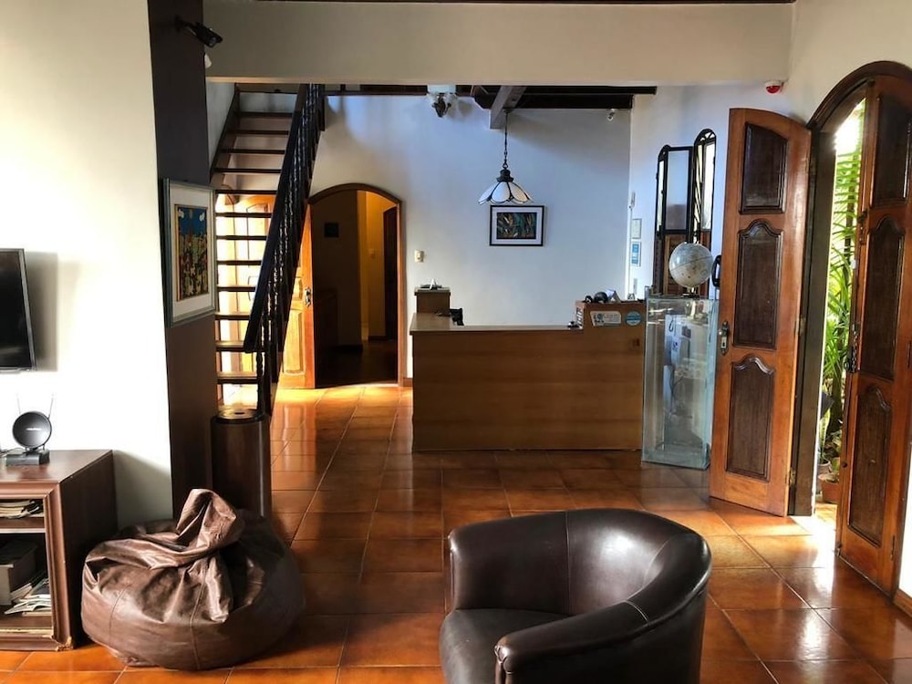 Chez Les Rois Bed And Breakfast by null