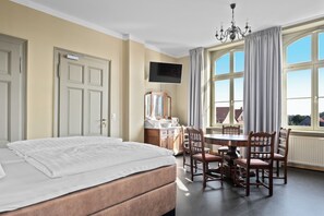 Suite Royal | Didekorasi berbeda-beda dan dilengkapi dengan perabotan berbeda-beda