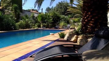 Piscine extérieure