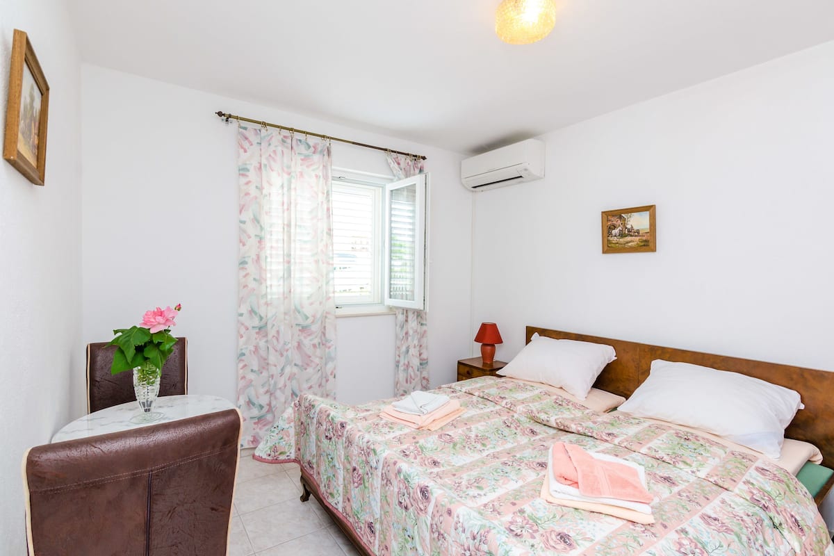 Comfort Room, Patio, Garden View | Individually decorated, individually furnished, free WiFi, bed sheets