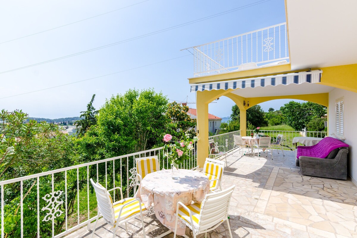 Twin Room (Villa Bind - Twin Room with Patio and) | Terrace/patio