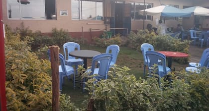 Small Villa Gardens