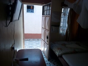 Single Room - Small Villa Gardens (Kabati)