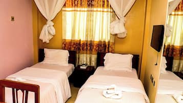 Standard Room | Premium bedding, minibar, desk, iron/ironing board