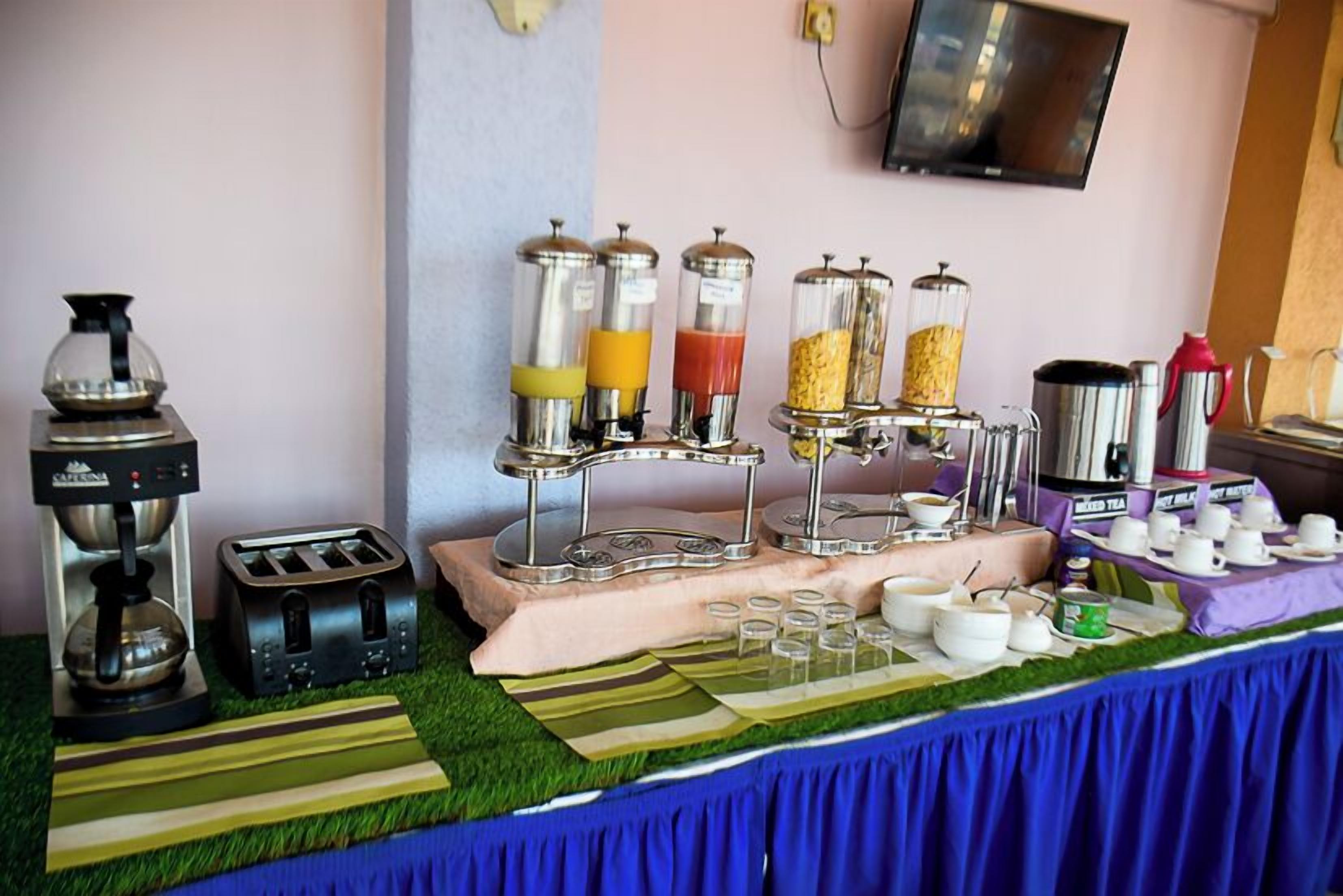 Desayuno continental incluido todos los días 