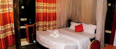 Premium bedding, minibar, desk, iron/ironing board