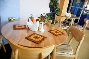 Aamiainen, lounas ja illallinen
