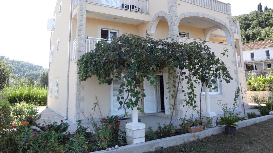 Apartments Ana Lopud