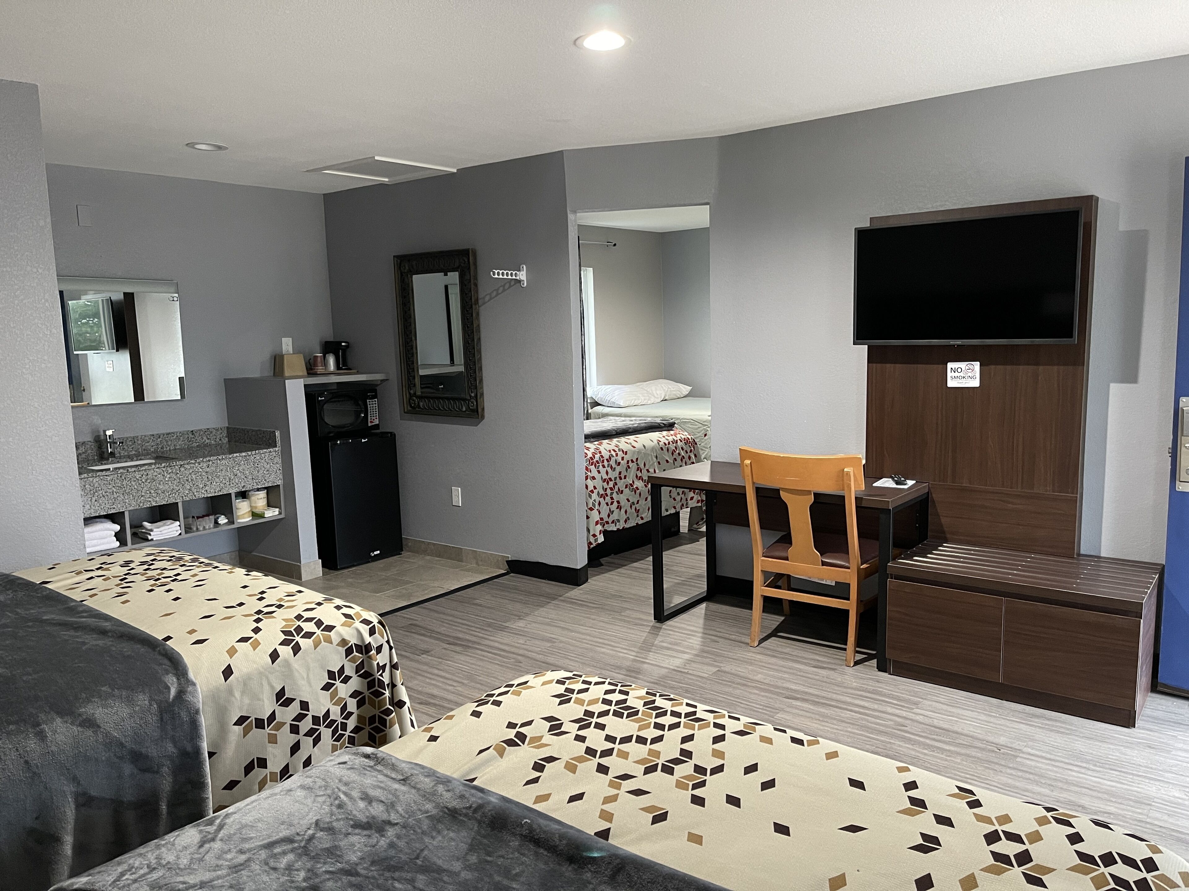 deluxe quadruple room, 4 bedrooms | blackout curtains, soundproofing, free wifi, bed sheets