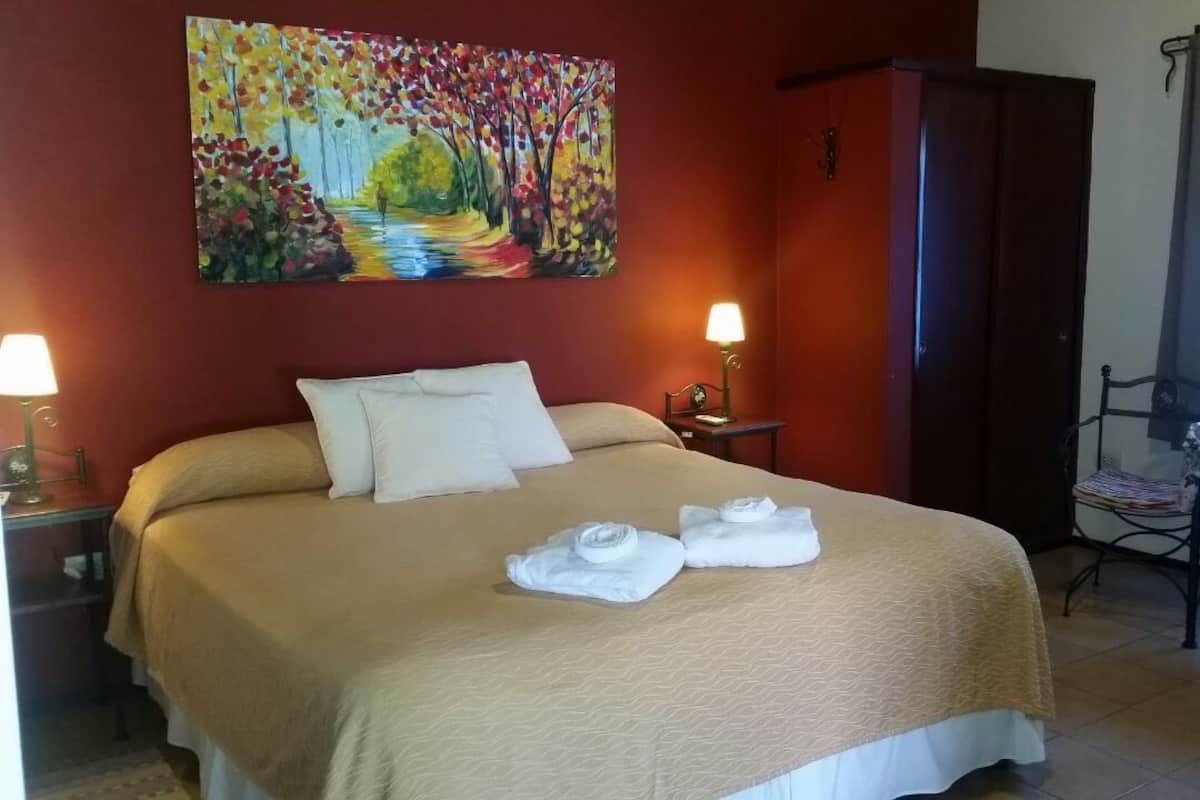 Family Cottage | 1 bilik tidur, peralatan tempat tidur premium, bar mini