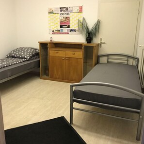 Apartment, 3 Bedrooms | 3 bedrooms, free WiFi