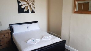 Phòng đôi | Bàn ủi/dụng cụ ủi quần áo, bộ trải giường 
