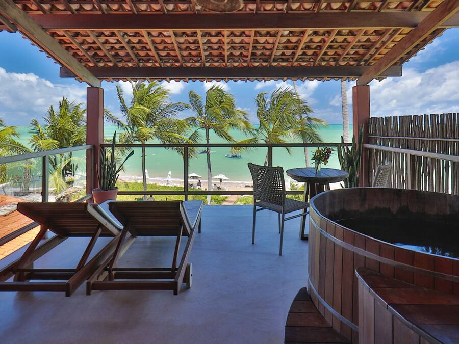 Minibar, iron/ironing board, free WiFi, bed sheets