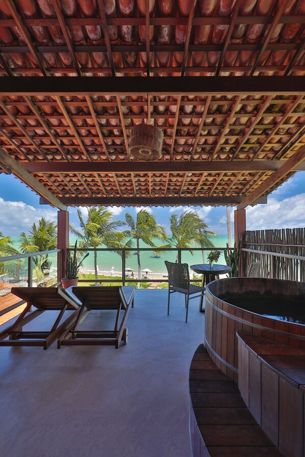 Suíte Vista Mar Deluxe Lages | Minibar, iron/ironing board, free WiFi, bed sheets - Pousada Rota Ecológica (Porto de Pedras)