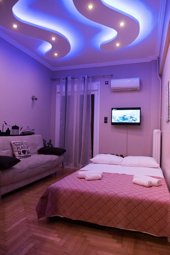 In-room safe, blackout curtains, soundproofing, iron/ironing board