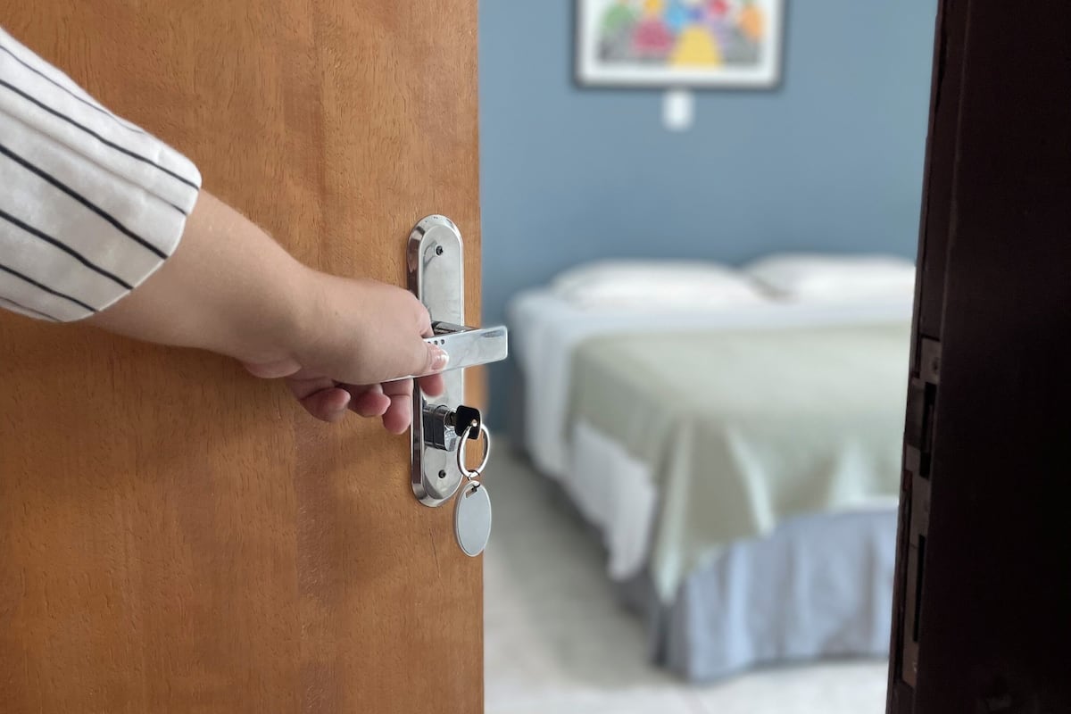 family room | 1 bedroom, minibar, desk, laptop workspace