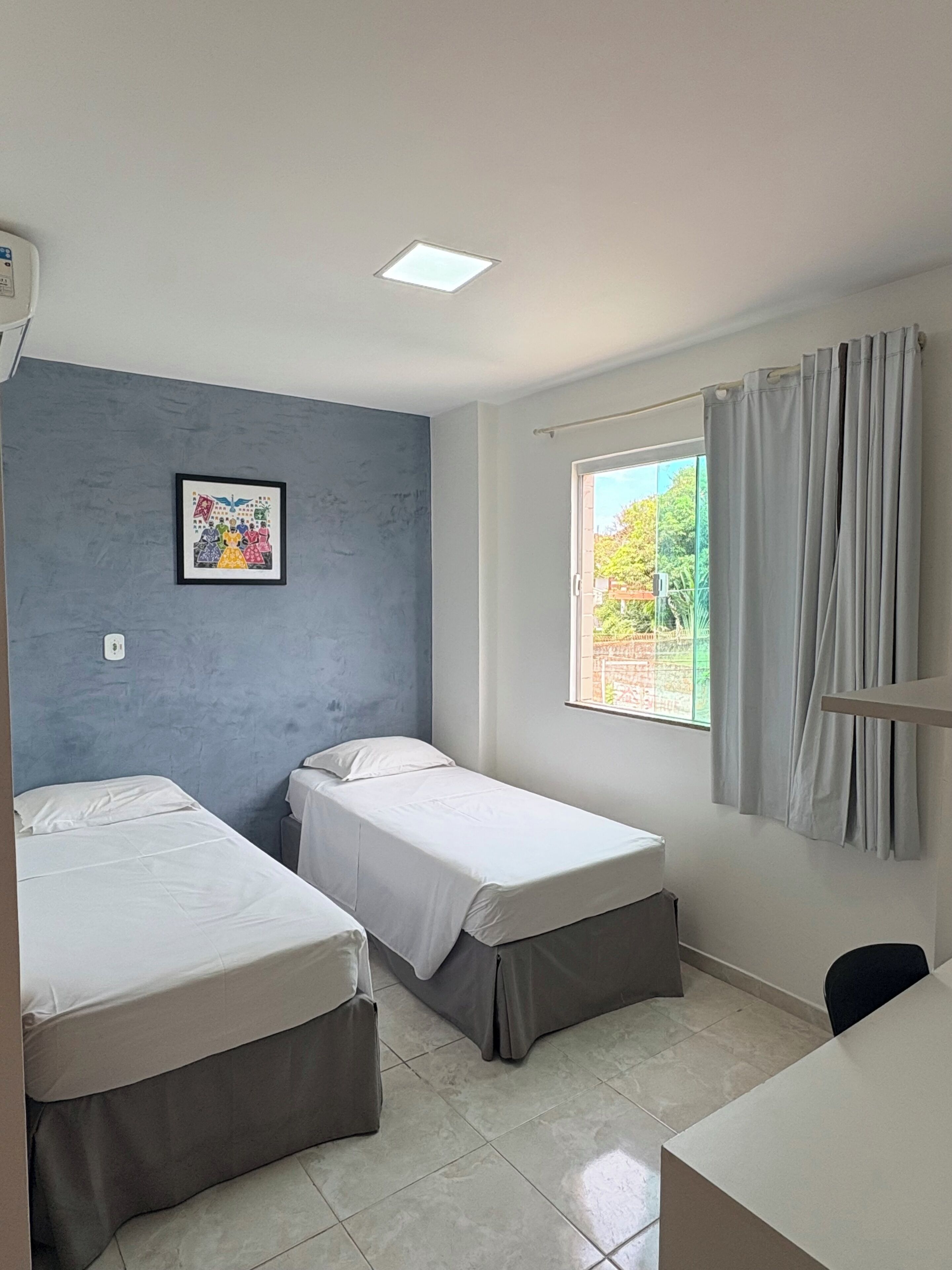 Executive Twin Room | Minibar, desk, laptop workspace, blackout drapes