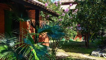 Chambre Ăconomique Double ou avec lits jumeaux | Vue sur le jardin