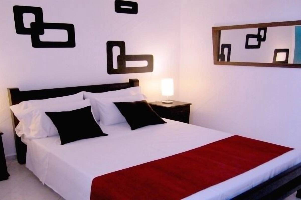 Standard Double Room | WiFi (free), bed sheets