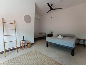 Standard Triple Room - 3B| Wellness Hotel & Hostel (Playa del Carmen)