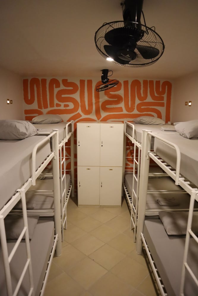 3B | Wellness Hotel & Hostel by null