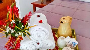 Romantic Studio Suite | 1 bedroom, premium bedding, in-room safe, individually decorated