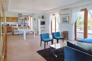 パノラミック アパートメント 2 ベッドルーム | 高級寝具、セーフティボックス (室内)、客室ごとに異なる装飾、客室ごとに異なるインテリア