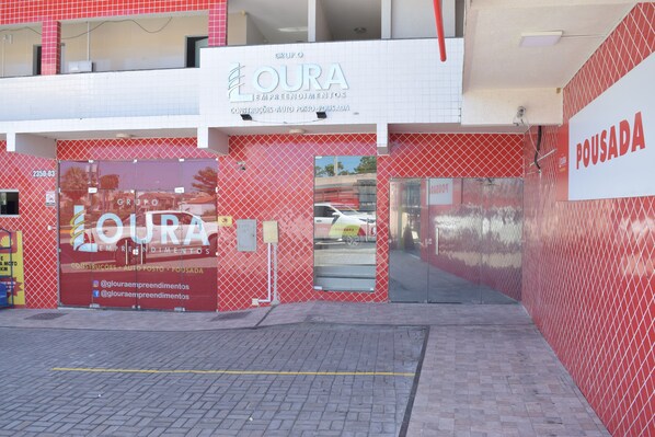 Fachada da propriedade