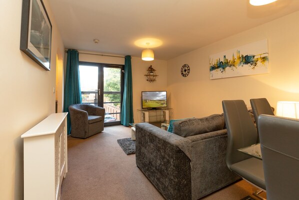 City-Apartment, eigenes Bad (Centre) | Lounge