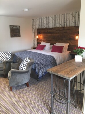 Superior Apartment, Ensuite (Farn) | Miscellaneous - The Crown - Hutton le Hole (York)