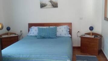House, 1 Bedroom (Nature House 2) | 1 bedroom, iron/ironing board, free cots/infant beds, free WiFi